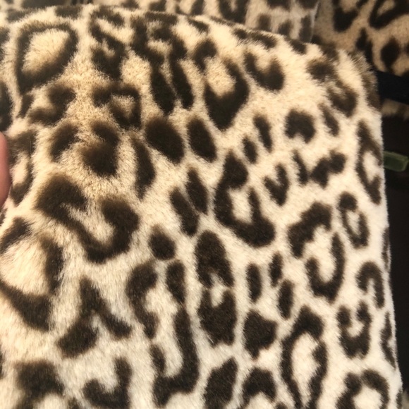 Velvet Faux Leopard Jacket - Picture 4 of 8